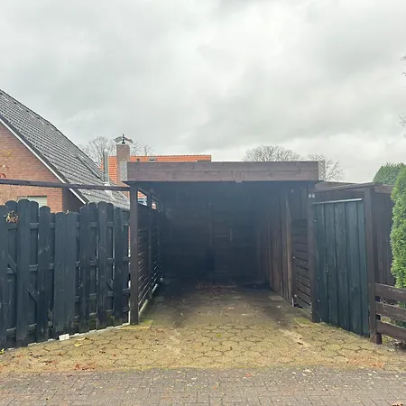 וילה Rhododendron Bliss